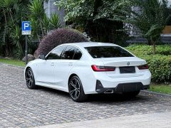 BMW 3 Series 325i M Sport Package - ფოტო 3