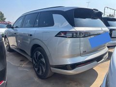 Dongfeng eπ008 2025 210Max Ruoyi Edition 6-Seater - ფოტო 9