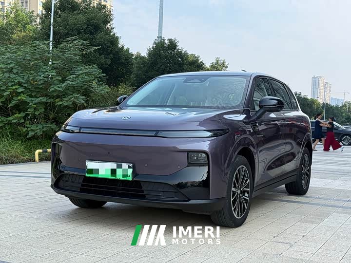 Leapmotor B10 510 Pleasure Edition - ავტომობილი ჩინეთიდან