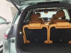IM Motors Zhiji LS8 52 Max Luxury Six-Seater - ფოტო 17