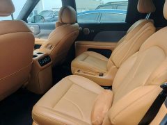 IM Motors Zhiji LS8 52 Max Luxury Six-Seater - ფოტო 6
