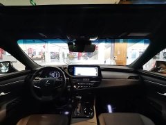 Lexus ES 260 Excellence Edition - ფოტო 11