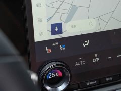 Lexus ES 300h Premium Edition - ფოტო 17