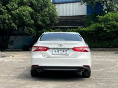 Toyota Camry 2.0L GVP Leading Edition - ფოტო 9