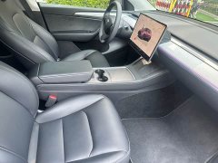 Tesla Model Y Rear-Wheel Drive - ფოტო 7