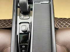 Volvo XC60 B5 AWD Smart Luxury Edition - ფოტო 18
