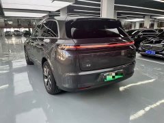 Li Auto L7 Pro - ფოტო 12