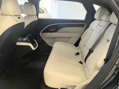 Bentley Bentayga 4.0T V8 Long Wheelbase - photo 8