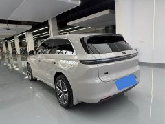 Li Auto L6 Pro - ფოტო 13