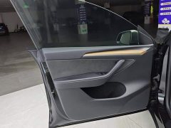 Tesla Model Y Standard Range RWD - ფოტო 7