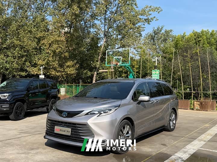 Toyota Sienna 2.5L Hybrid Premium Edition - ავტომობილი ჩინეთიდან