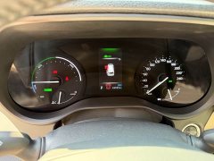 Toyota Sienna 2.5L Hybrid Premium Edition - ფოტო 10
