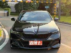 BMW 5 Series 530Li Premier M Sport Package - ფოტო 3