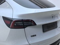 Tesla Model Y Long Range All-Wheel Drive - ფოტო 13