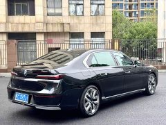 BMW 7 Series 2023 740Li Premier Luxury Package - ფოტო 8
