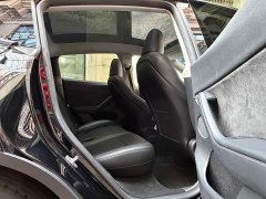 Tesla Model Y Rear-Wheel Drive - ფოტო 7