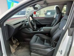 Tesla Model Y Long Range All-Wheel Drive - ფოტო 8