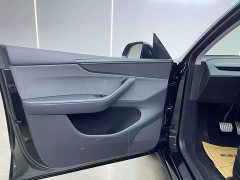 Tesla Model Y Rear-Wheel Drive - ფოტო 11