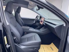 Tesla Model Y Rear-Wheel Drive - ფოტო 17