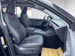 Tesla Model Y Rear-Wheel Drive - ფოტო 18
