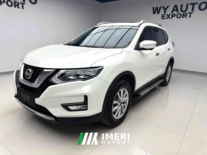 Nissan Qashqai 2.0L FWD Smart Connect Premium Edition
