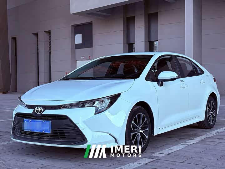 Toyota Corolla TNGA 1.5L CVT Base