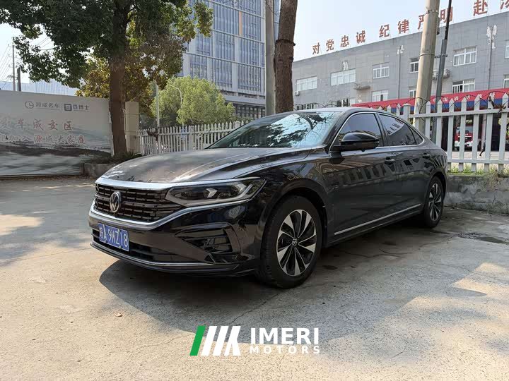 Volkswagen Passat 330TSI Elite