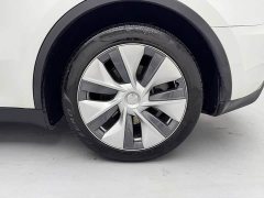 Tesla Model Y Rear-Wheel Drive - ფოტო 15