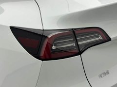 Tesla Model Y Rear-Wheel Drive - ფოტო 16