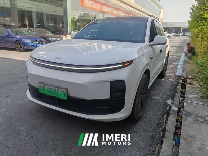 Li Auto L6 Pro - ავტომობილი ჩინეთიდან