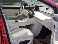 Luxeed Zhiji R7 Pure Electric 736km Ultra - ფოტო 13