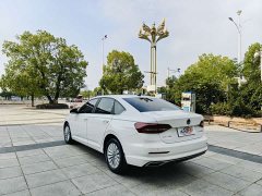 Volkswagen Lavida 1.5L Automatic Comfort - ფოტო 4