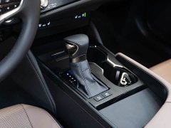 Lexus ES 300h Premium Edition - ფოტო 15