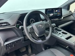 Toyota Sienna 2.5L Hybrid AWD Premium - ფოტო 10