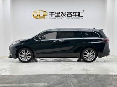 Toyota Sienna 2.5L Hybrid AWD Premium - ფოტო 2