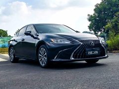 Lexus ES 2022 300h Excellence Edition - ფოტო 3