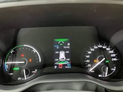 Toyota Gravia 2.5L Hybrid Comfort Edition - ფოტო 16