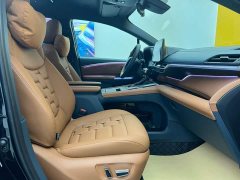 Toyota Gravia 2.5L Hybrid Comfort Edition - ფოტო 19