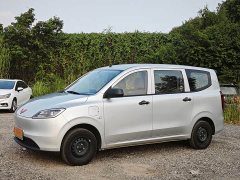 Wuling Hongguang New Energy 2024 Pure Electric 300KM Standard - ფოტო 2