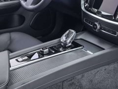 Volvo S60 B4 Smart Luxury Edition - ფოტო 5
