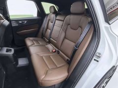 Volvo XC60 Plug-in Hybrid T8 E-Drive Hybrid Elegant Luxury Edition - ფოტო 16