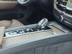 Volvo XC60 Plug-in Hybrid T8 E-Drive Hybrid Elegant Luxury Edition - ფოტო 5
