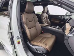 Volvo XC60 Plug-in Hybrid T8 E-Drive Hybrid Elegant Luxury Edition - ფოტო 9