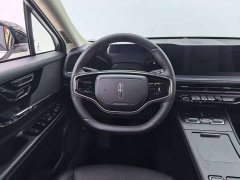 Lincoln Explorer 2.0T Two-Wheel Drive Premium - ფოტო 16