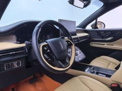 Lincoln Explorer 2.0T Two-Wheel Drive Premium - ფოტო 18