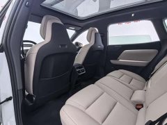 Volvo XC70 Plug-in Hybrid AWD Extended Range Core - ფოტო 14