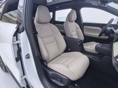 Volvo XC70 Plug-in Hybrid AWD Extended Range Core - ფოტო 9