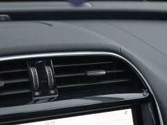 Jaguar XEL 2020 2.0T 200PS R-DYNAMIC S Aspiring Sport Edition - ფოტო 17