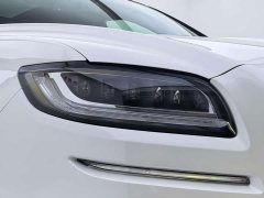 Lincoln Navigator 2.7T AWD Presidential Edition - ფოტო 4