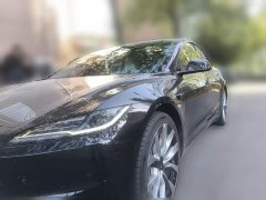 Tesla Model 3 Rear-Wheel Drive - ფოტო 1